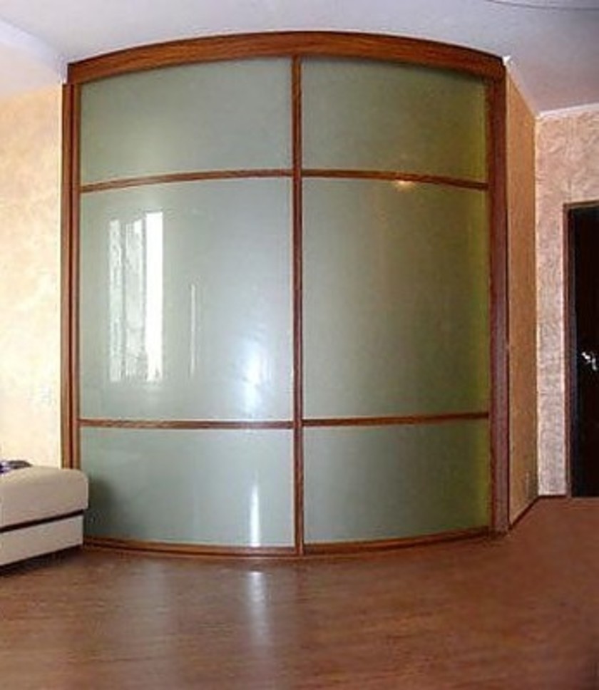 Встроенный шкаф купе радиусный в классическом стиле Павлодар